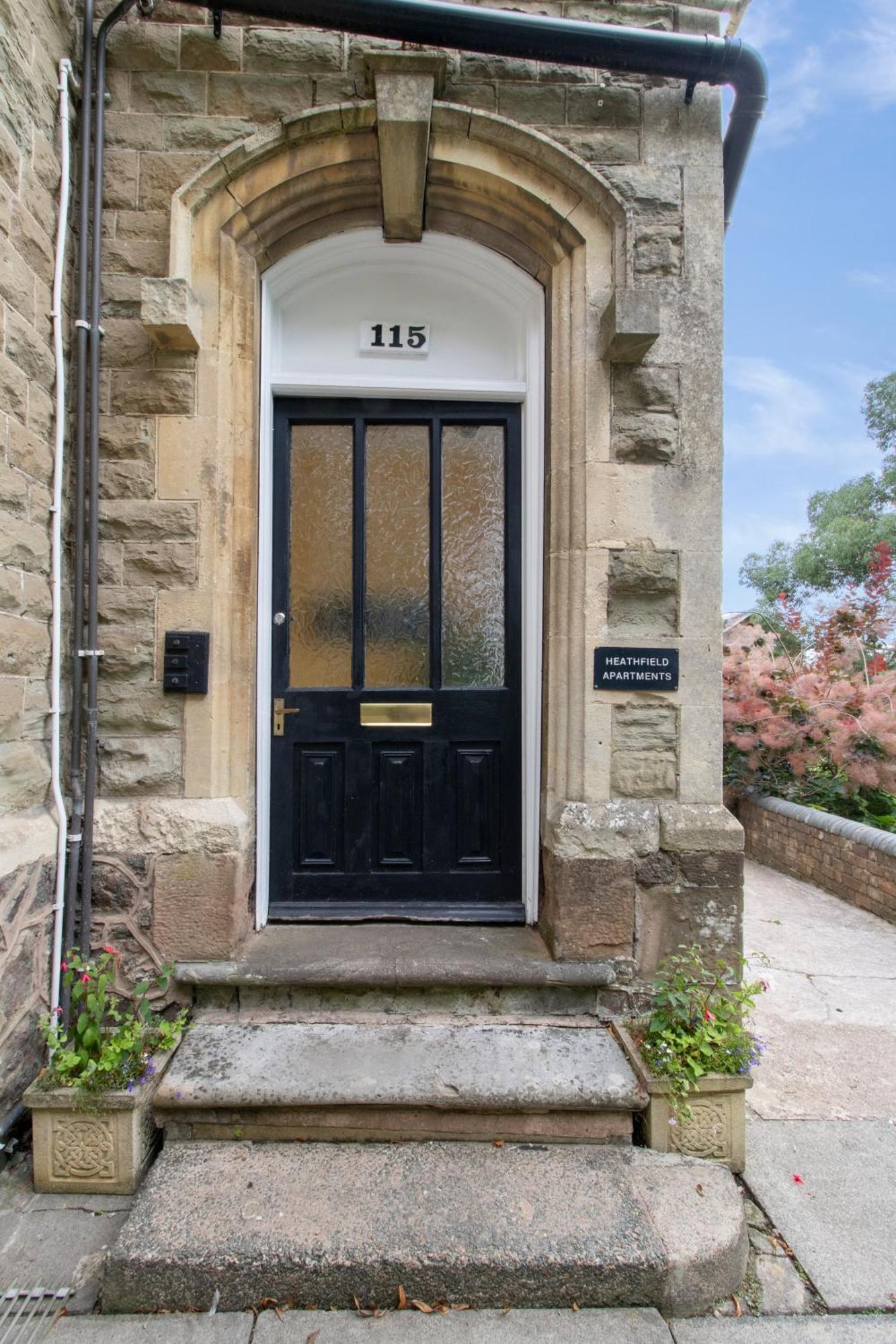 Elegant Malvhina Retreat On The Malvern Hills Great Malvern Extérieur photo